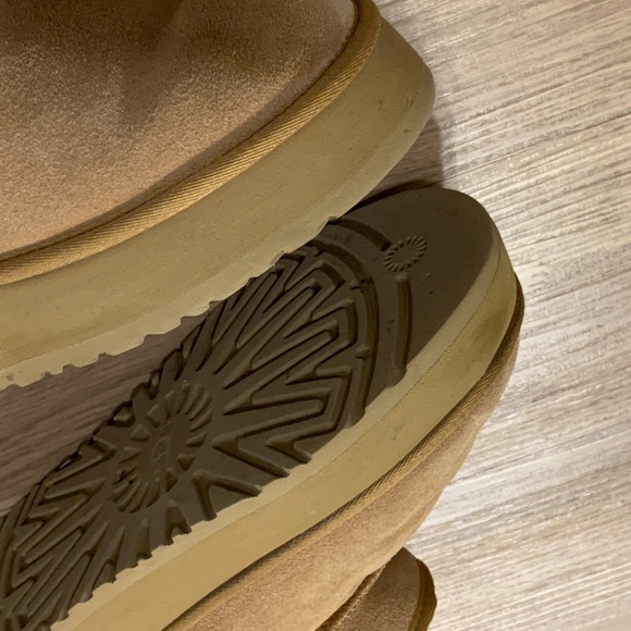 UGG Classic Ultra Mini Platform Boots in Chestnut Size 10 - Picture 10 of 16